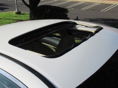 Used 2010 Honda Accord EX image 9