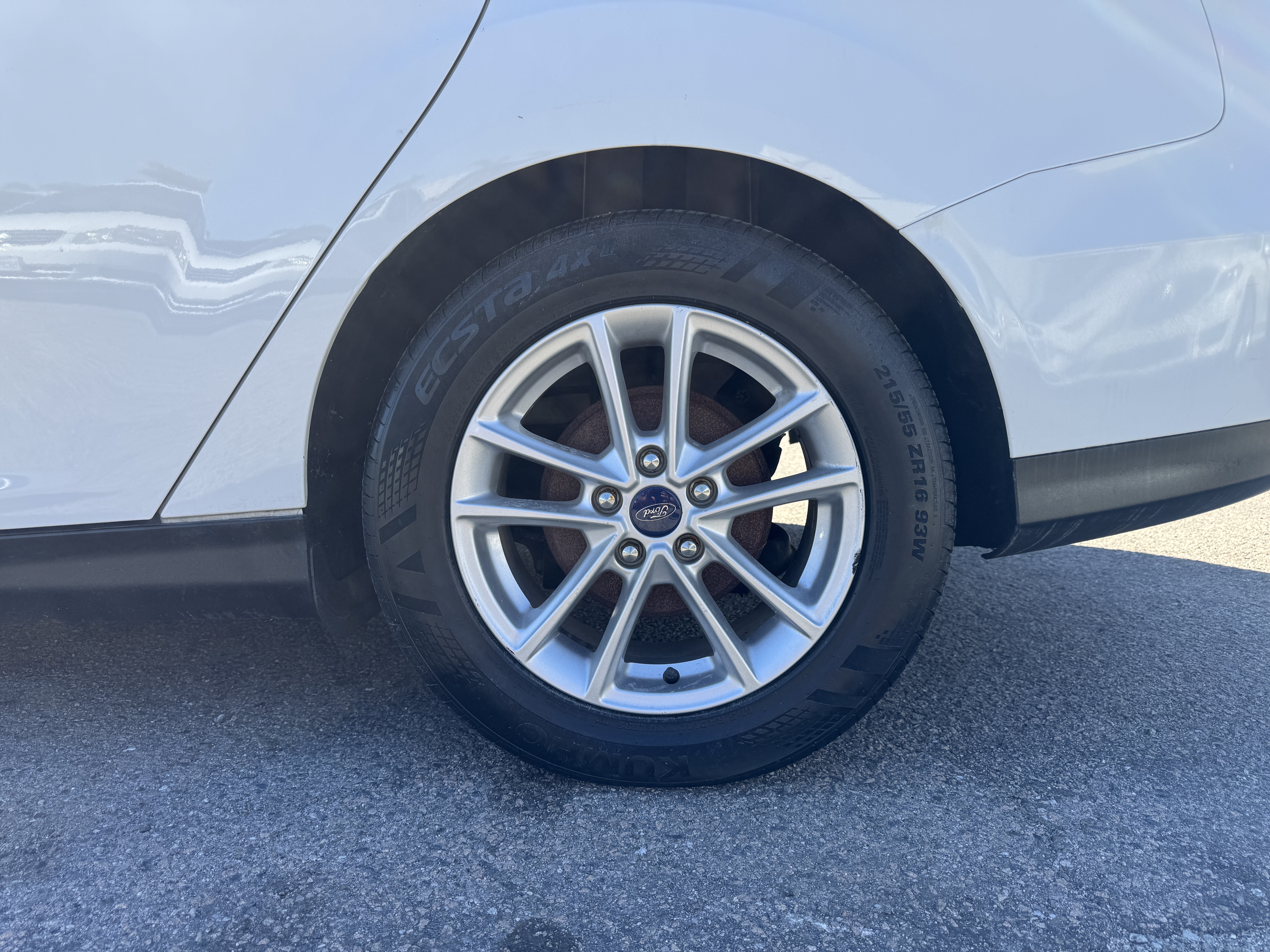 Used 2016 Ford Focus SE Sedan FWD image 15