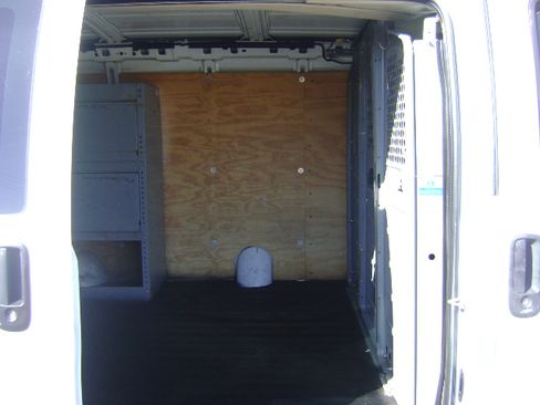 Used 2011 Chevrolet Express 1500 image 8