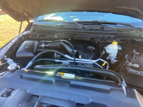 Used 2014 RAM 1500 Classic Tradesman image 2