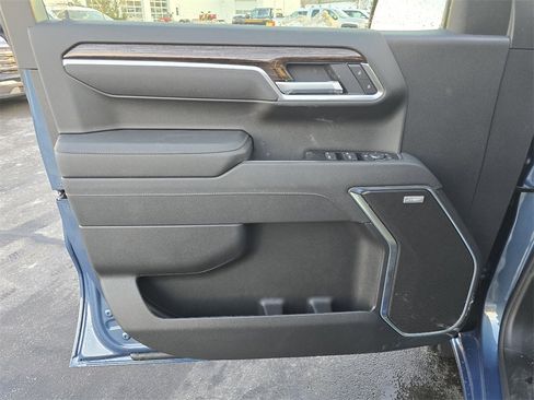 New 2026 GMC Sierra 1500 Elevation image 11