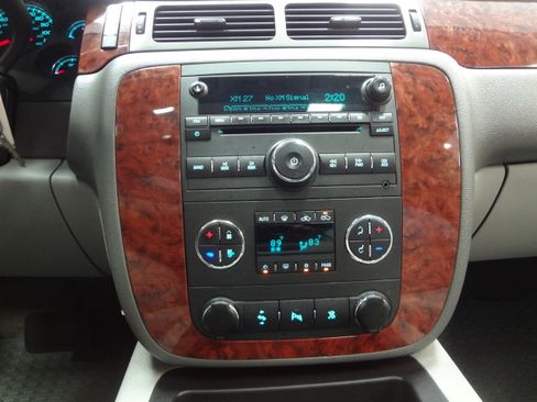 Used 2008 Chevrolet Avalanche LT image 23