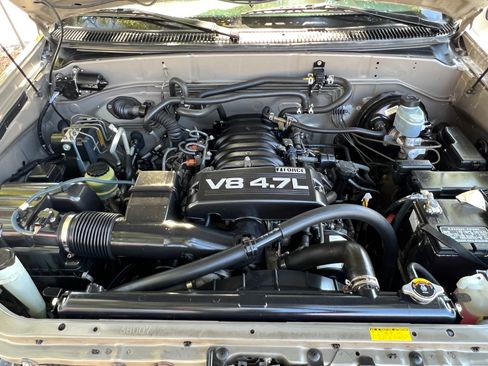 Used 2007 Toyota Sequoia Limited image 32