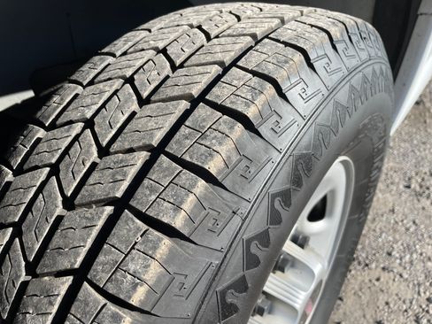 Used 2017 GMC Savana 3500 image 19