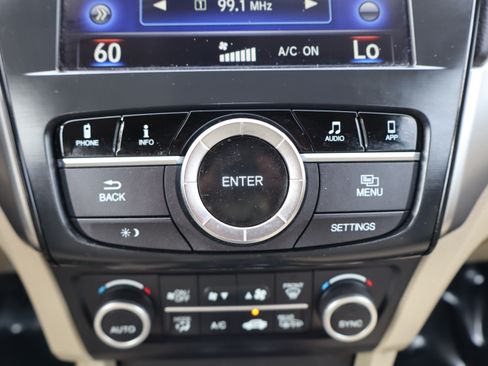 Used 2018 Acura ILX FWD image 18