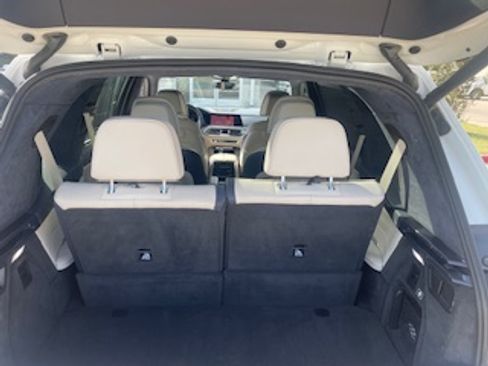 Used 2019 BMW X7 xDrive50i image 11