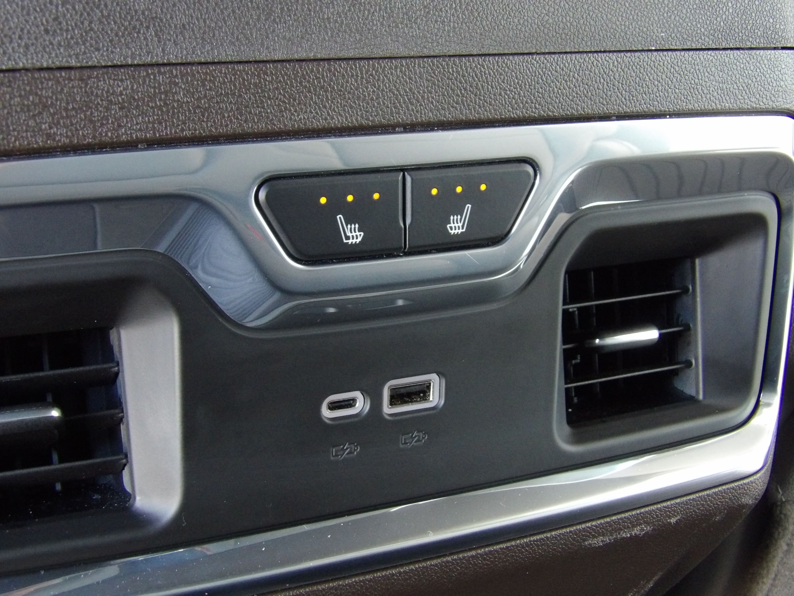 Used 2026 Chevrolet Silverado 2500 4x4 Crew Cab LTZ image 29