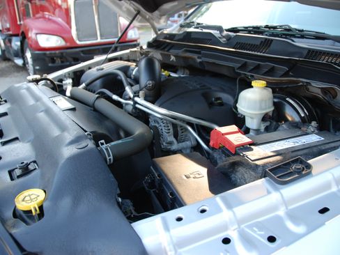 Used 2016 RAM 1500 2WD Quad Cab ST image 24