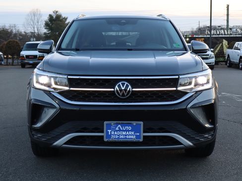 Used 2022 Volkswagen Taos SEL image 3