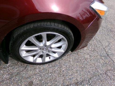 Used 2014 Toyota Avalon XLE image 13