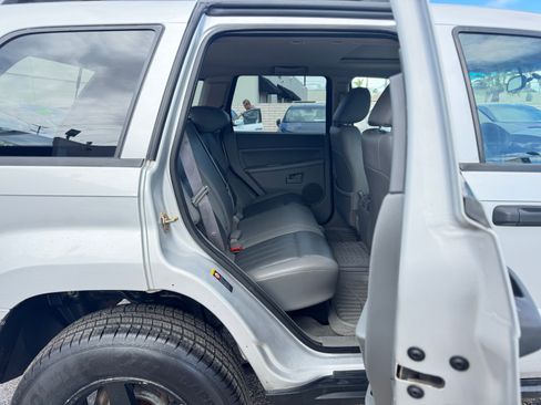 Used 2005 Jeep Grand Cherokee Laredo image 20