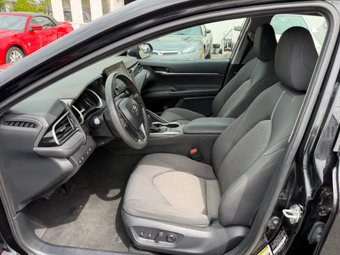 Used 2024 Toyota Camry LE FWD image 4