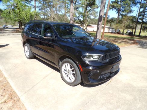 Used 2023 Dodge Durango GT Plus image 3