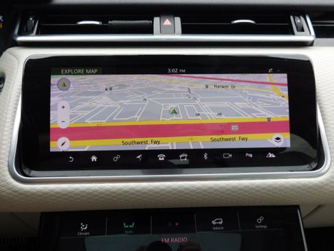 Used 2020 Land Rover Range Rover Velar R-Dynamic S AWD/4WD image 16