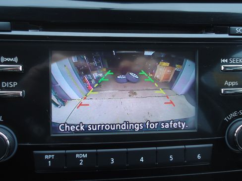 Used 2016 Nissan Rogue S image 15