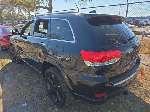 Used 2016 Jeep Grand Cherokee Overland image 2