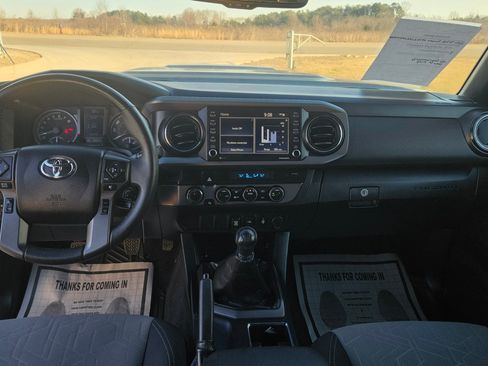 Used 2021 Toyota Tacoma image 13