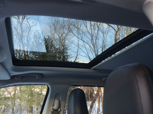 Used 2019 Jeep Compass Limited image 9