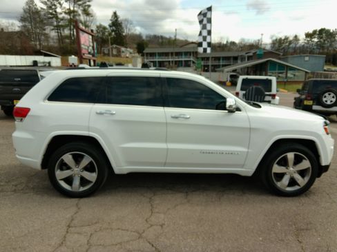 Used 2014 Jeep Grand Cherokee Overland image 5