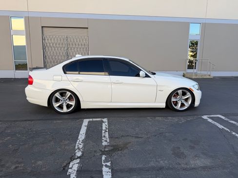 Used 2011 BMW 335i image 5