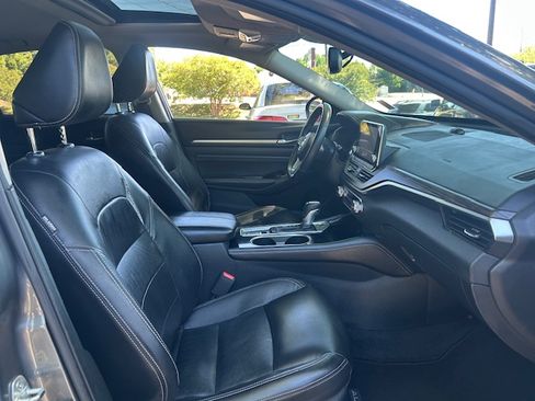 Used 2020 Nissan Altima 2.5 SL FWD image 28