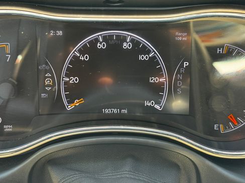 Used 2014 Jeep Grand Cherokee 4WD Overland image 12
