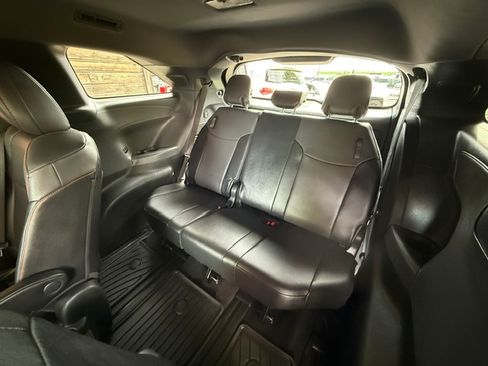 Used 2021 Toyota Sienna XSE AWD w/ Plus Package image 19
