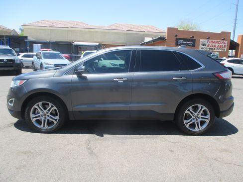 Used 2016 Ford Edge AWD Titanium image 2