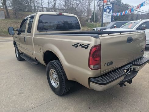 Used 2001 Ford F250 image 6