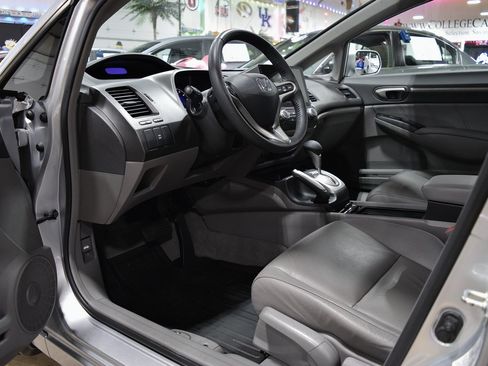Used 2010 Honda Civic EX-L image 16