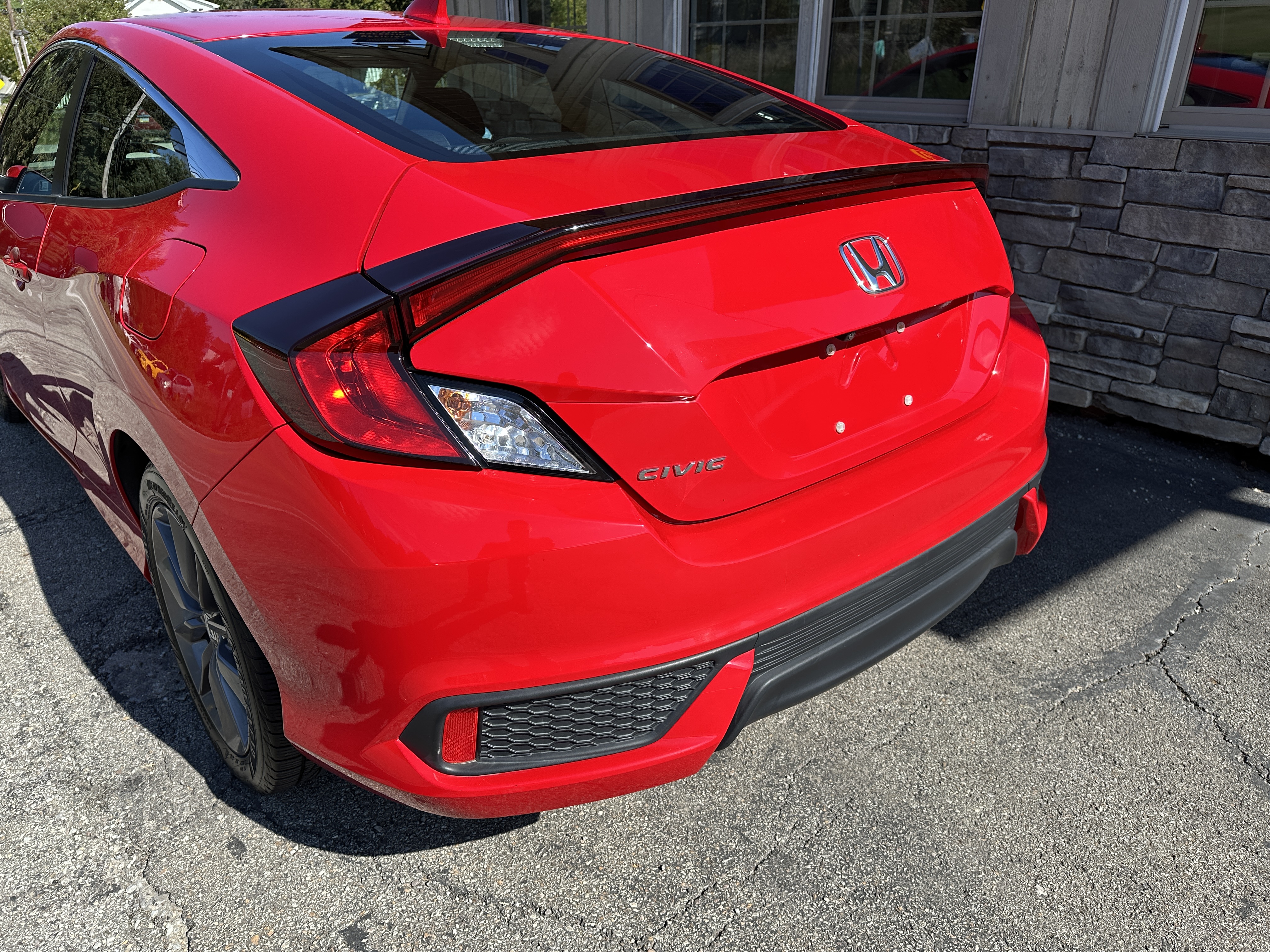 Used 2019 Honda Civic EX Coupe image 8