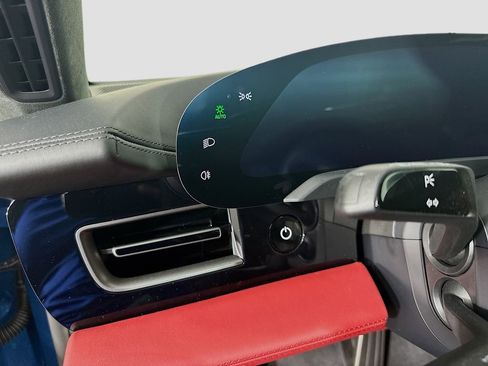 New 2026 Porsche Taycan 4S image 11