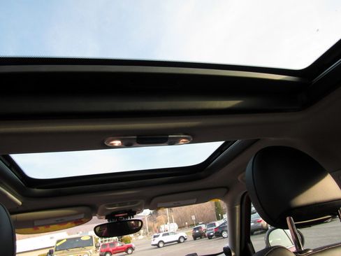 Used 2017 MINI Cooper Clubman S image 21