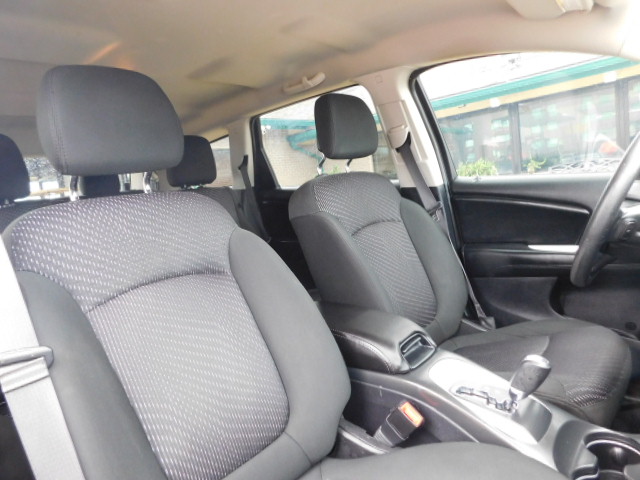 Used 2019 Dodge Journey FWD SE image 20
