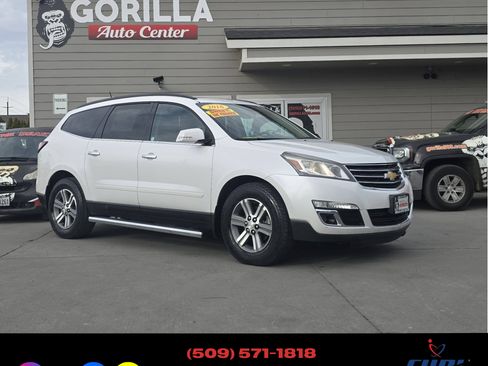 Used 2016 Chevrolet Traverse LT image 1