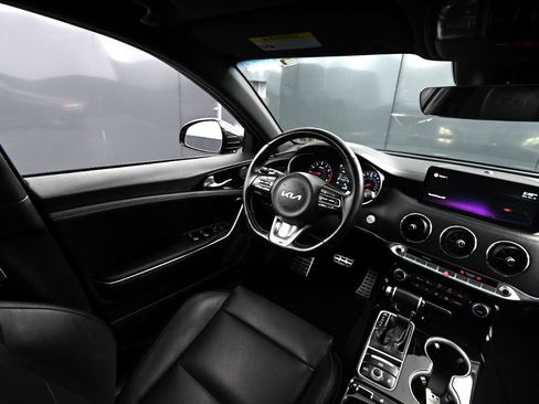Used 2022 Kia Stinger GT-Line image 26