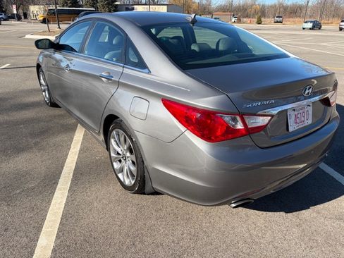 Used 2013 Hyundai Sonata SE image 3