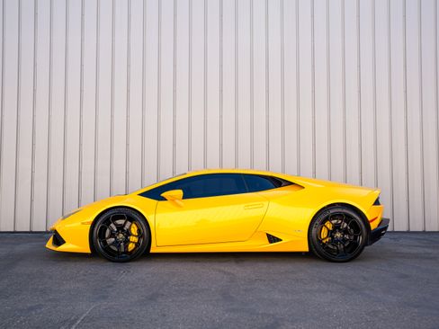 Used 2015 Lamborghini Huracan LP 610-4 image 5