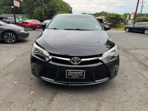 Used 2017 Toyota Camry SE Sedan FWD image 8
