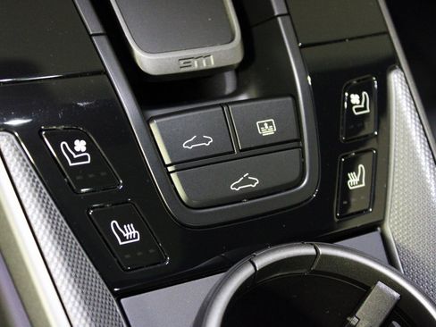 Certified 2024 Porsche 911 Carrera S image 31