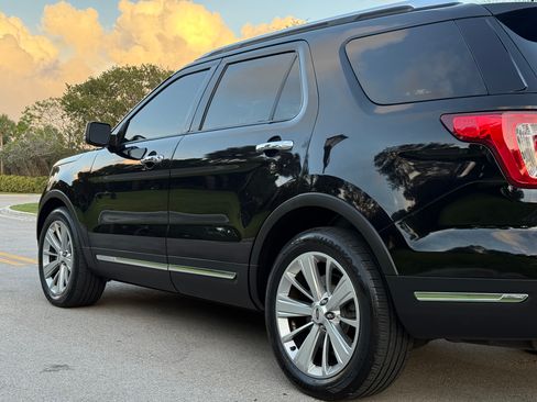Used 2019 Ford Explorer FWD Limited image 39