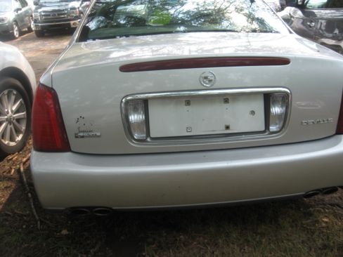 Used 2004 Cadillac De Ville UNAVAIL FWD image 5