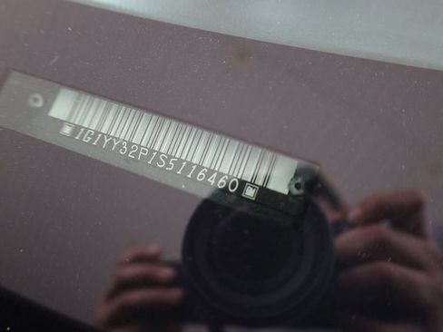 Used 1995 Chevrolet Corvette Convertible image 25