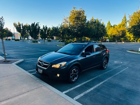Used 2015 Subaru XV Crosstrek 2.0i Limited AWD/4WD image 3