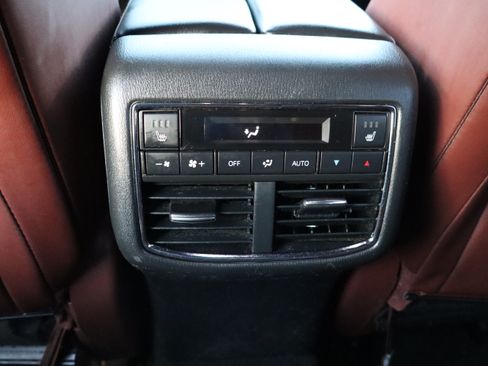 Used 2018 MAZDA CX-9 Signature image 19