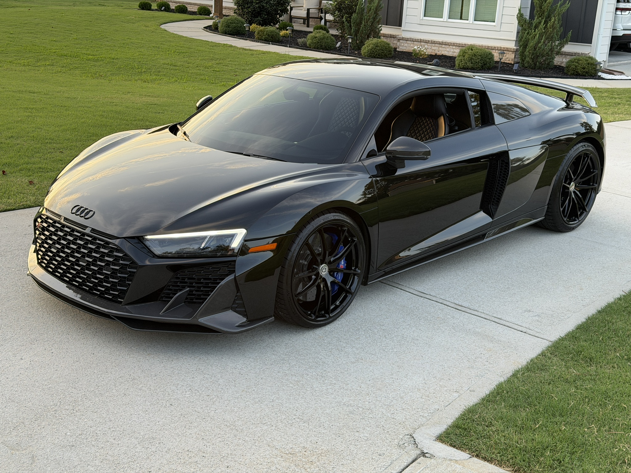 Used 2021 Audi R8 V10 performance quattro Coupe AWD/4WD image 1