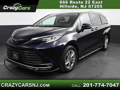 Used 2022 Toyota Sienna Limited