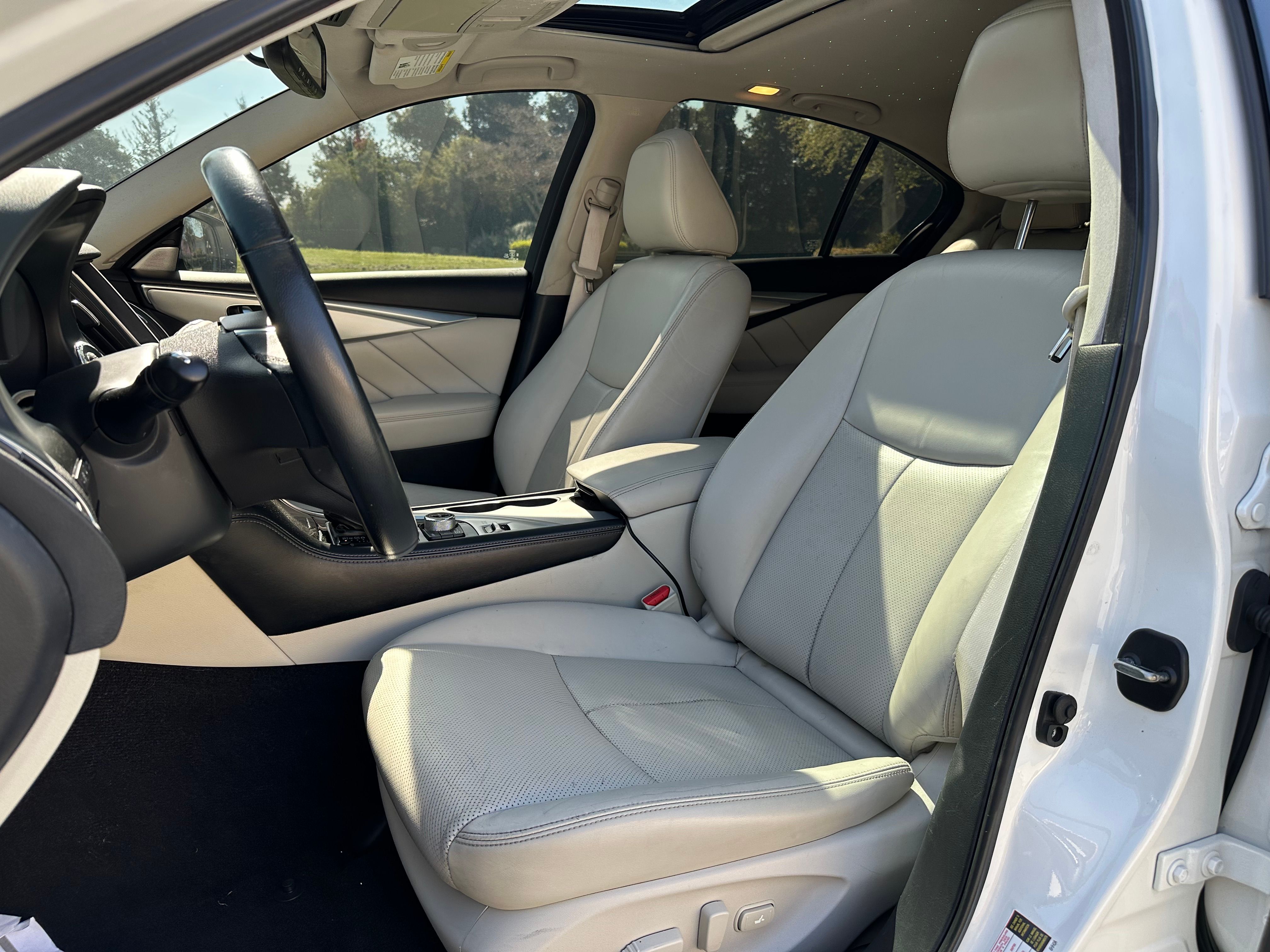 Used 2021 INFINITI Q50 Luxe AWD/4WD image 9