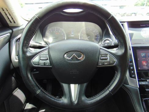Used 2017 INFINITI Q50 2.0t image 16