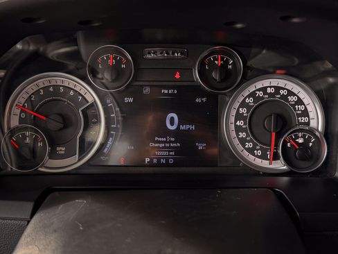 Used 2013 RAM 1500 Laramie image 10